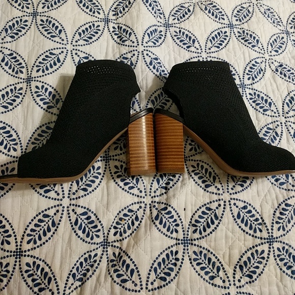 Steven by Steve Madden Heels NIB - Picture 2 of 6